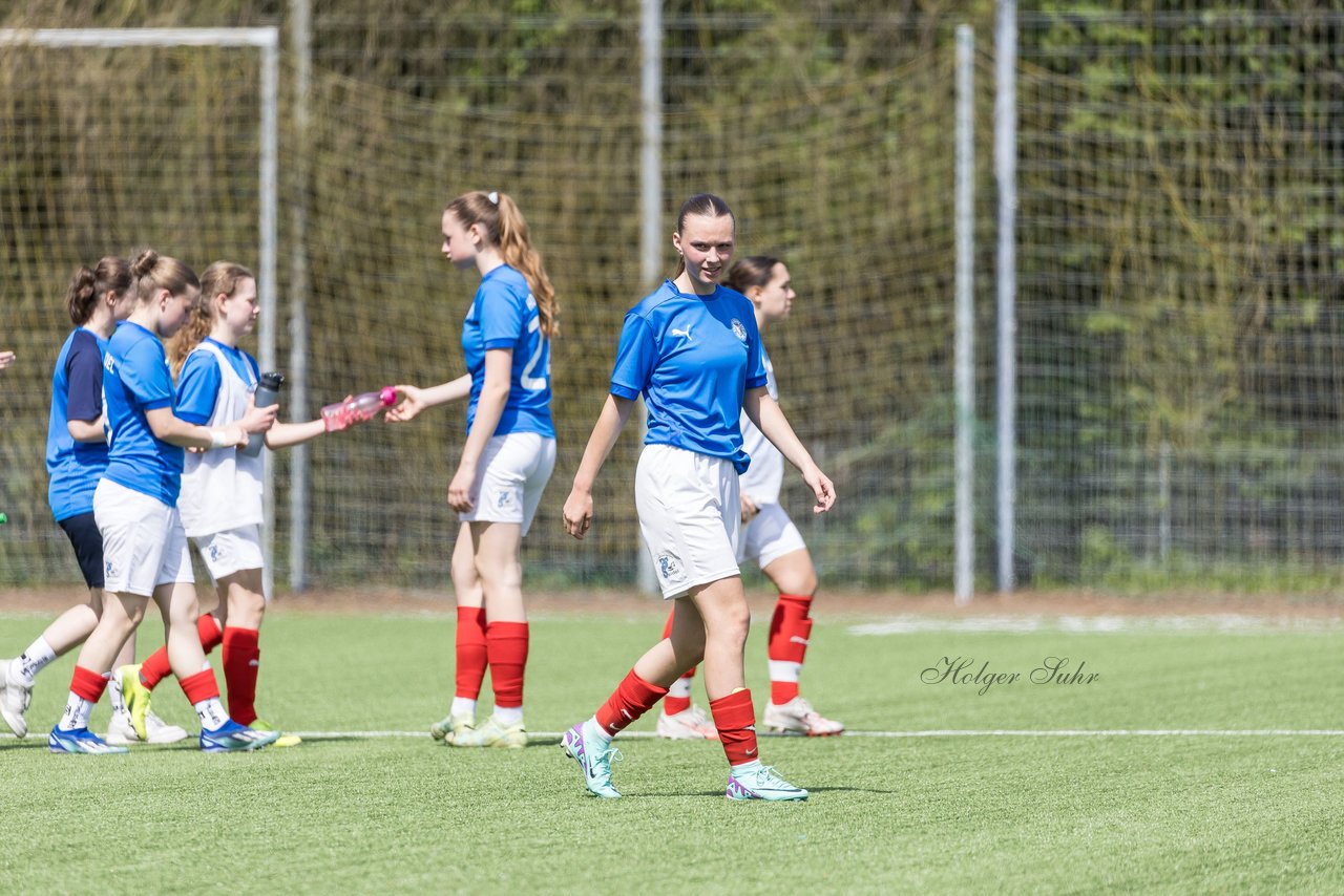 Bild 205 - wBJ SH-Pokalfinale  Holstein-Kiel - SV Viktoria : Ergebnis: 1:0